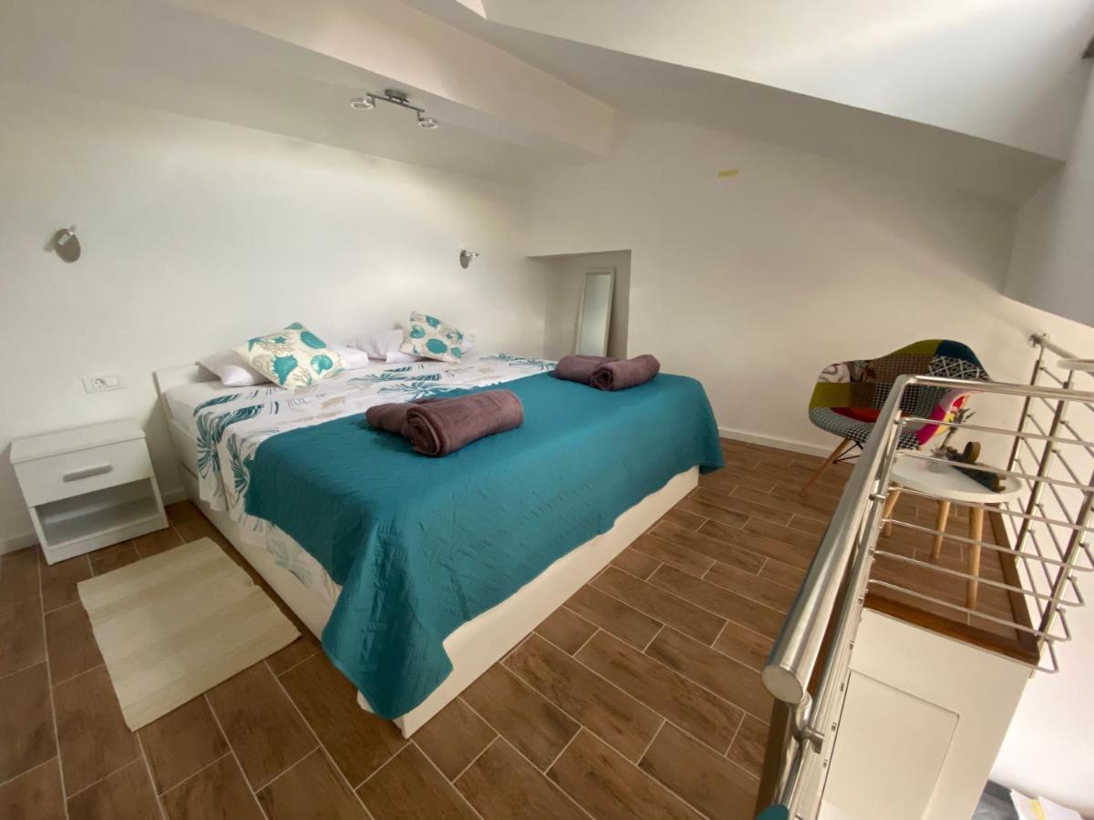 Apartmani Begic 1 I 2 Barbat na Rabu Екстериор снимка